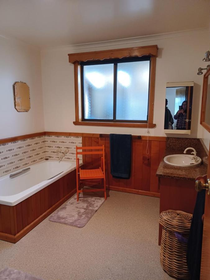 The Tigers Lair Accomadation Villa Mole Creek Esterno foto