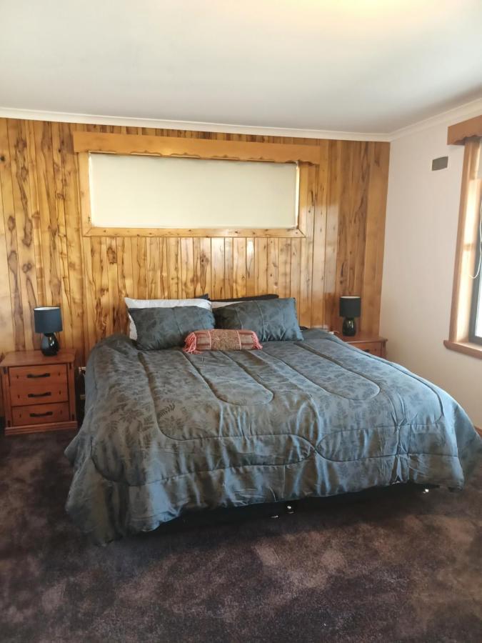 The Tigers Lair Accomadation Villa Mole Creek Esterno foto